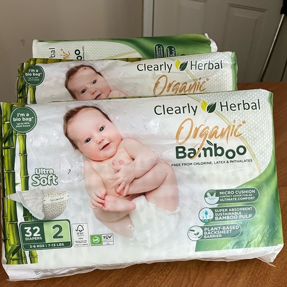 Clearly Herbal Organic Bamboo Diapers
Multiple packs(3) - Picture 1 of 2
